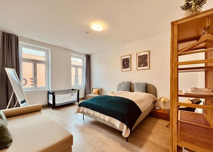 Servus Homes - Metro Stadthalle - Sound Of Music Appartement *