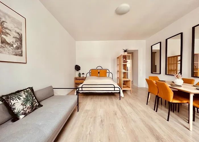 Servus Homes - Metro Stadthalle - Sound Of Music Appartement *