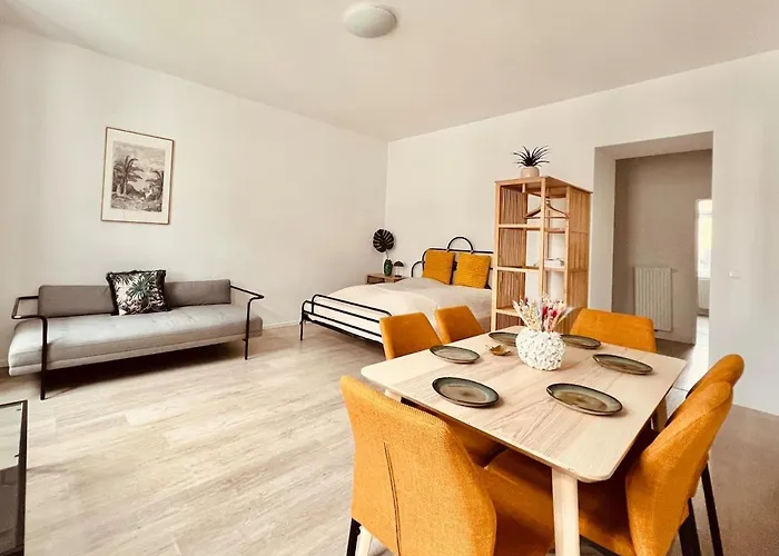 Appartement Servus Homes - Metro Stadthalle - Sound Of Music